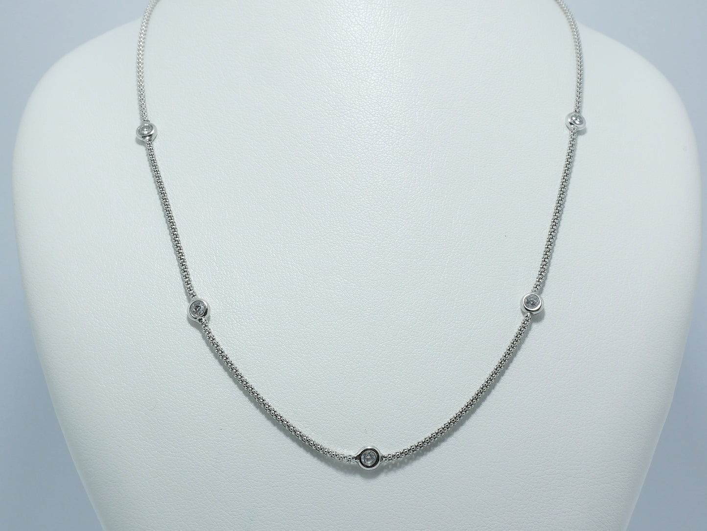 Collana in argento 925 con zirconi