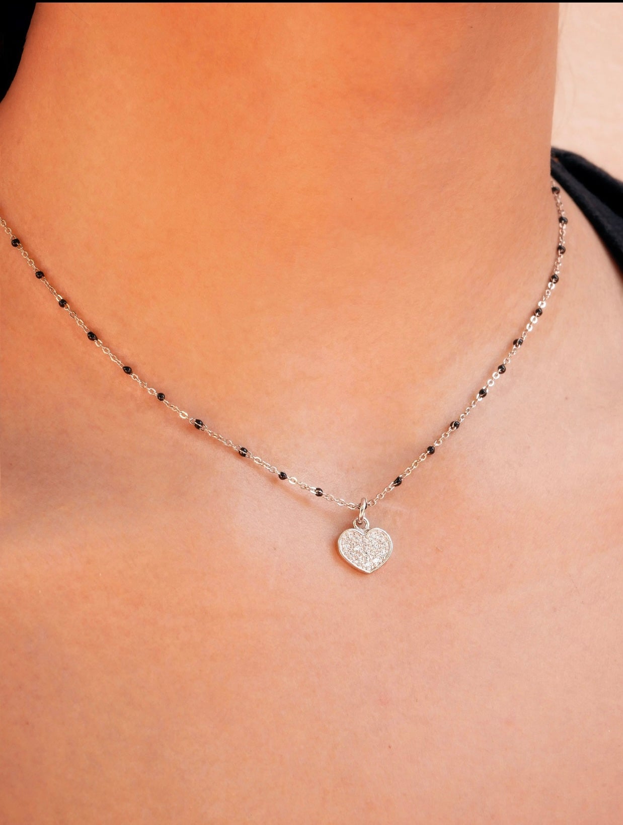 Collana in argento con cuore brillante