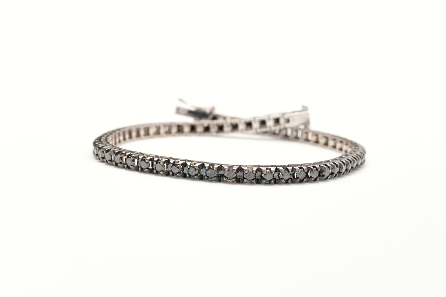 Bracciale tennis con diamanti neri