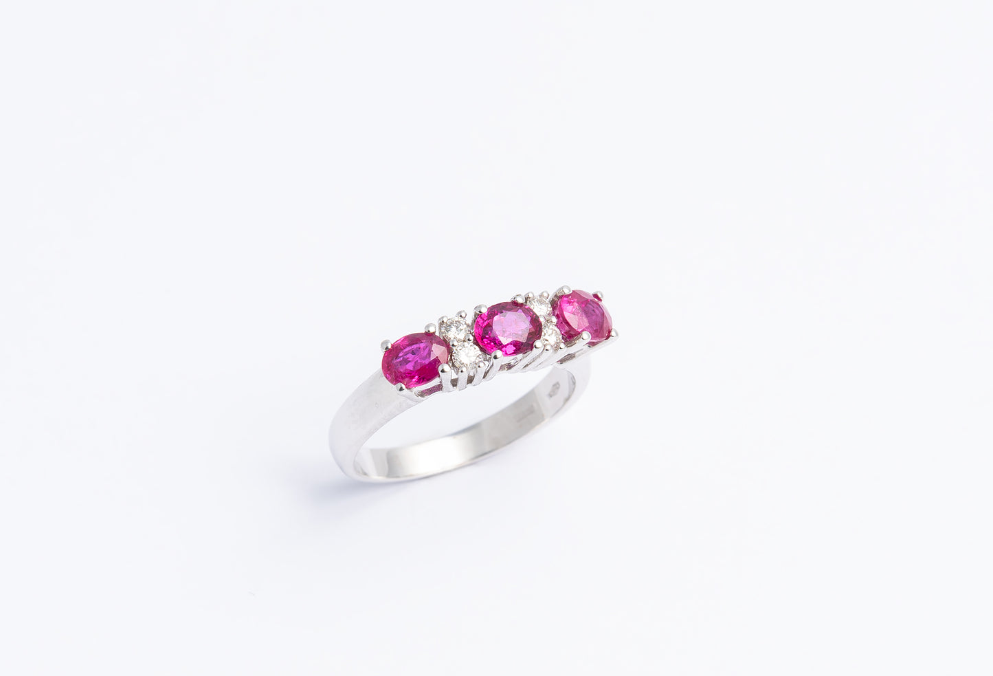 Anello trilogy di Rubini