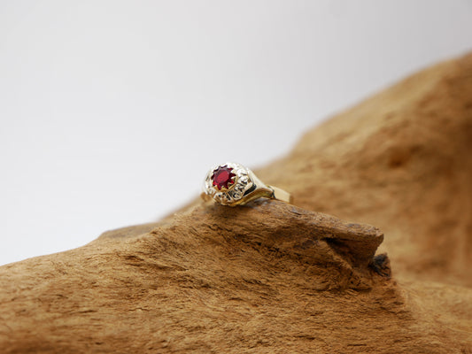 Anello oro giallo uno a erre