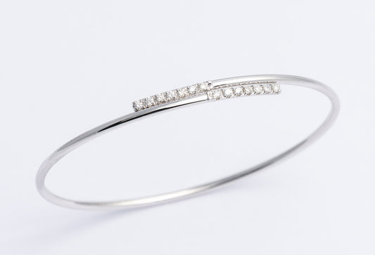 Bracciale semi rigido con Diamanti taglio Brillante